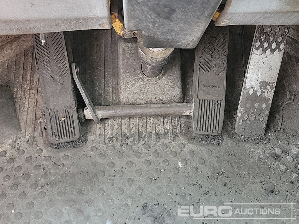 Riteņu iekrāvējs Volvo 180C: foto 43