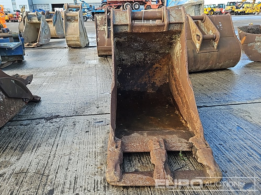 Volvo 24" Scoop Bucket 65mm Pin to suit 13 Ton Excavator - Kauss: foto 4 Volvo 24" Scoop Bucket 65mm Pin to suit 13 Ton Excavator - Kauss: foto 4