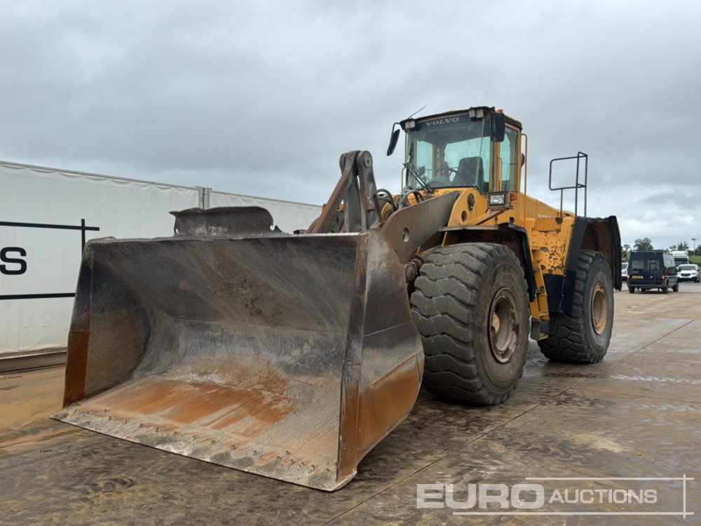Volvo L220E - Riteņu iekrāvējs: foto 1 Volvo L220E - Riteņu iekrāvējs: foto 1