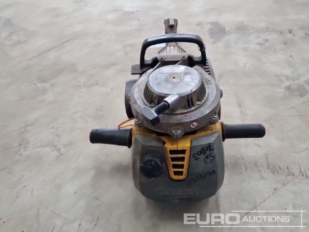 Wacker Neuson BH55RW - Asfalta ieklāšanas tehnika: foto 4 Wacker Neuson BH55RW - Asfalta ieklāšanas tehnika: foto 4