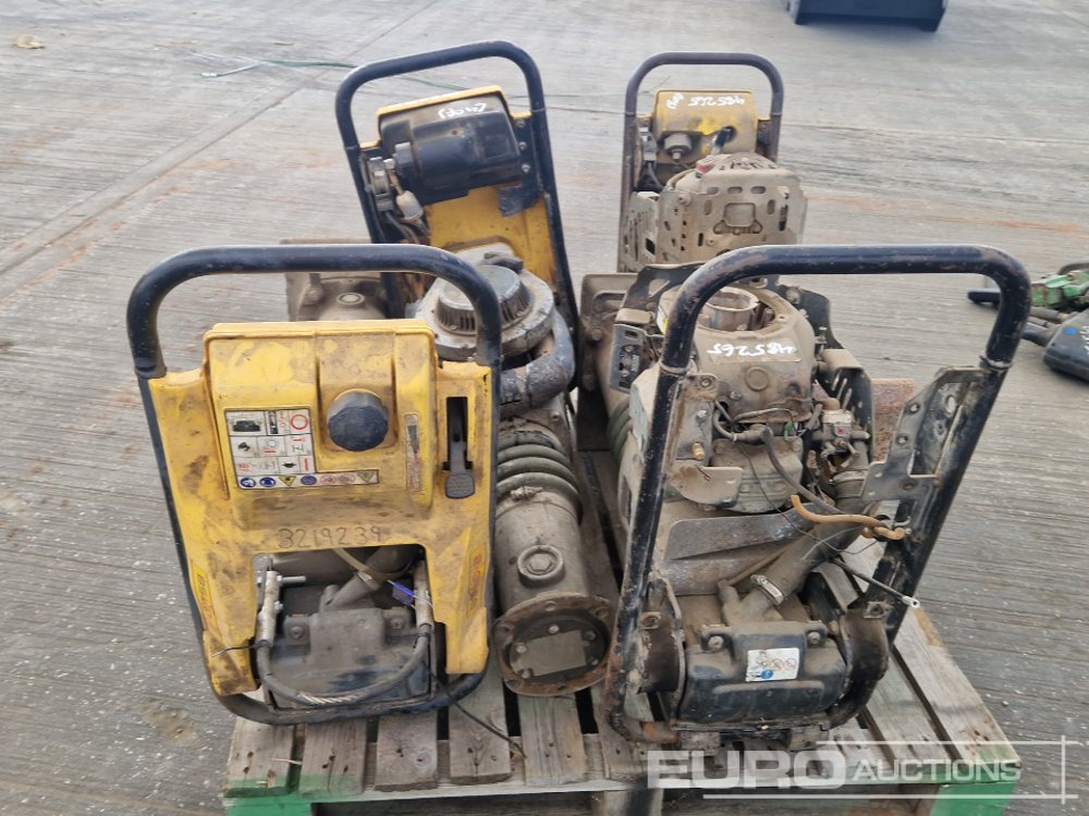 Wacker Neuson Petrol Trench Compactor (4 of, Spares) - Asfalta ieklāšanas tehnika: foto 4 Wacker Neuson Petrol Trench Compactor (4 of, Spares) - Asfalta ieklāšanas tehnika: foto 4