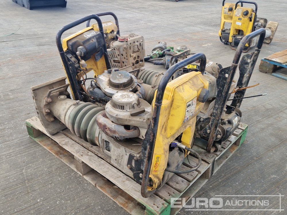 Wacker Neuson Petrol Trench Compactor (4 of, Spares) - Asfalta ieklāšanas tehnika: foto 3 Wacker Neuson Petrol Trench Compactor (4 of, Spares) - Asfalta ieklāšanas tehnika: foto 3