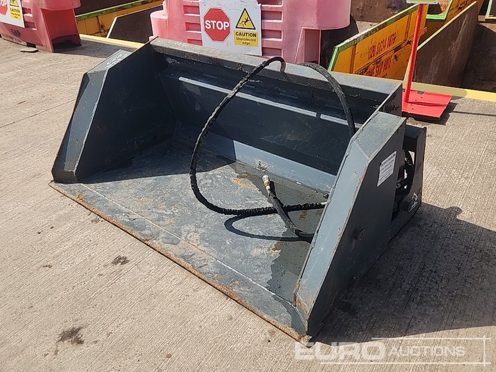 Wolverine 70" High Tip Bucket to suit Skidsteer Loader - Kauss: foto 2 Wolverine 70" High Tip Bucket to suit Skidsteer Loader - Kauss: foto 2