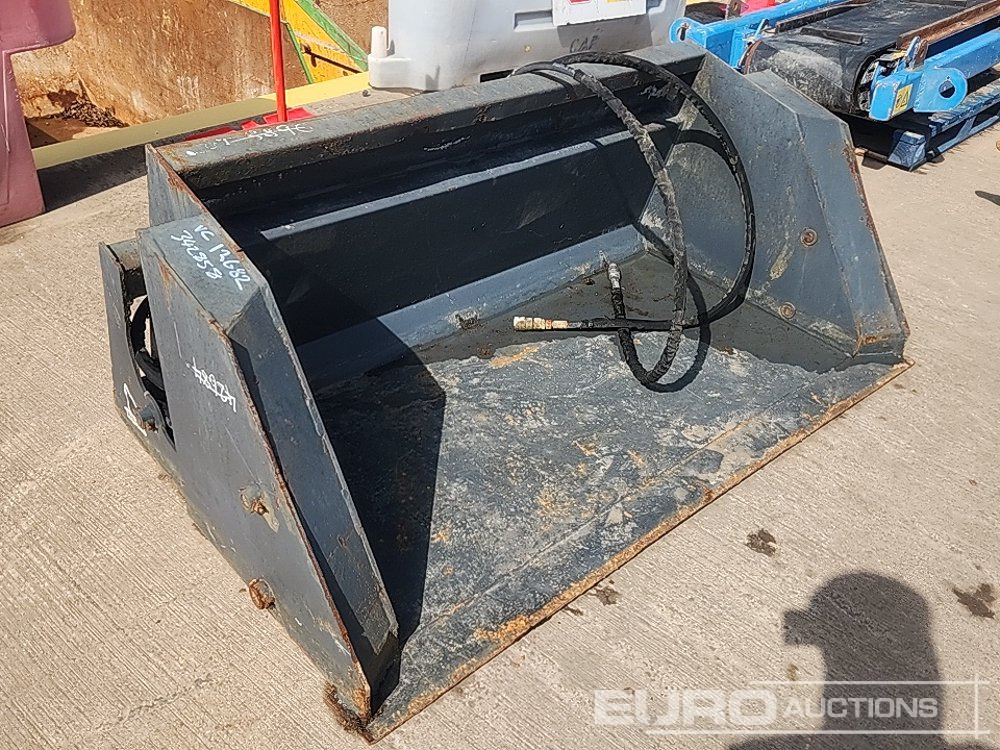 Wolverine 70" High Tip Bucket to suit Skidsteer Loader - Kauss: foto 1 Wolverine 70" High Tip Bucket to suit Skidsteer Loader - Kauss: foto 1