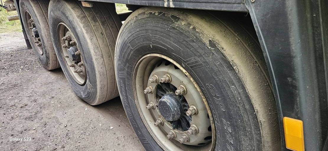 Krone - Puspiekabe refrižerators: foto 3 Krone - Puspiekabe refrižerators: foto 3