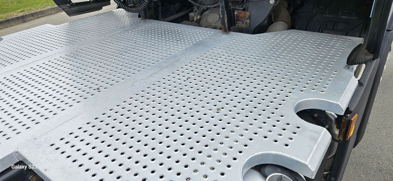 Vilcējs Scania 450: foto 12