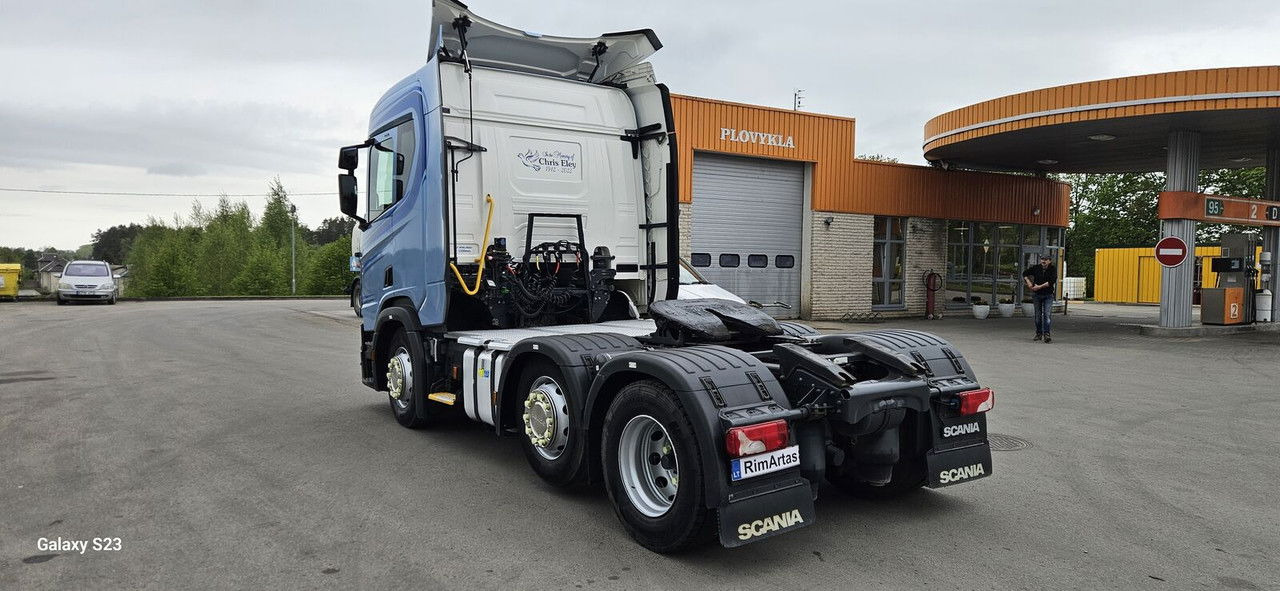 Vilcējs Scania 450: foto 15