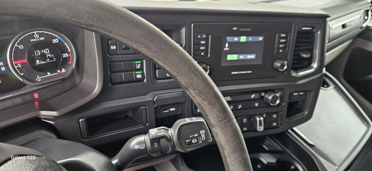 Vilcējs Scania 450: foto 24