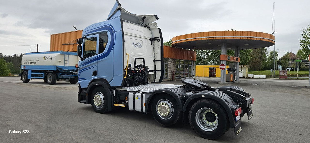 Vilcējs Scania 450: foto 17
