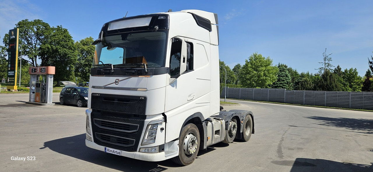 Vilcējs Volvo FH 460: foto 1
