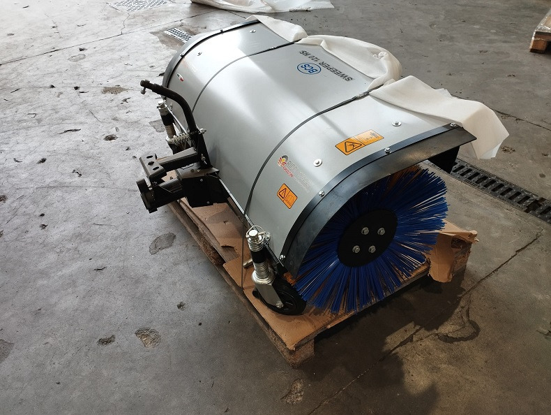 BCS Spazzatrice SWEEPER 120 - Birste: foto 3 BCS Spazzatrice SWEEPER 120 - Birste: foto 3