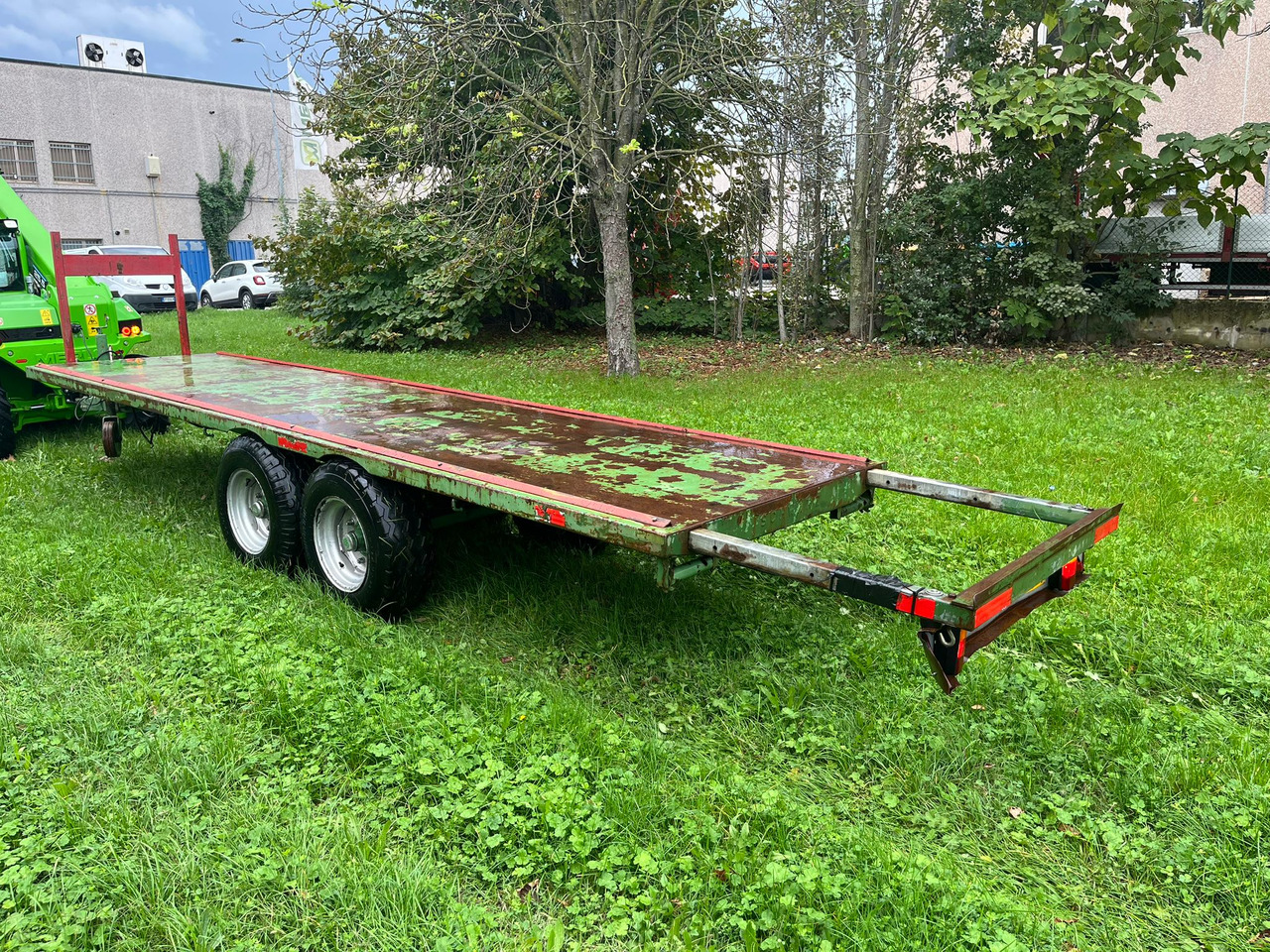 Rimorchio usato Schwarz t6057 - Lauksaimniecības piekabe-platforma: foto 1 Rimorchio usato Schwarz t6057 - Lauksaimniecības piekabe-platforma: foto 1