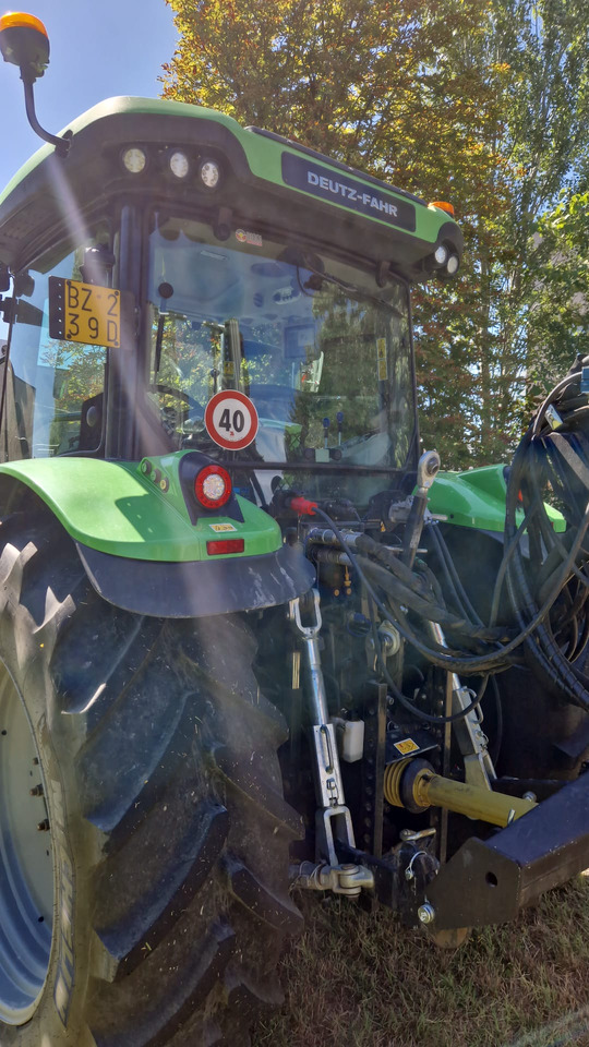Trattore usato Deutz-Fahr 6125 C TTV - Traktors: foto 4 Trattore usato Deutz-Fahr 6125 C TTV - Traktors: foto 4