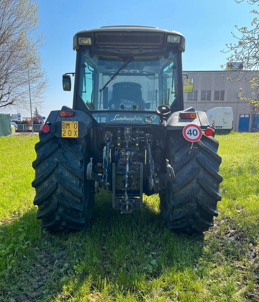 Trattore usato Lamborghini Spire 90.4 - 2015 - Traktors: foto 4 Trattore usato Lamborghini Spire 90.4 - 2015 - Traktors: foto 4