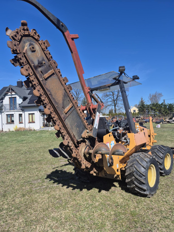 Case 560 - Tranšeju racējs: foto 4 Case 560 - Tranšeju racējs: foto 4