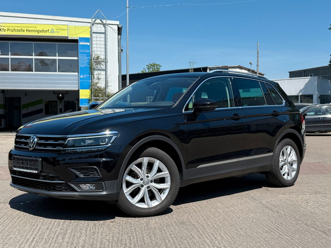 Volkswagen Tiguan Highline/Vi.Cockpit/Dynaudio/Individual - SUV: foto 2 Volkswagen Tiguan Highline/Vi.Cockpit/Dynaudio/Individual - SUV: foto 2