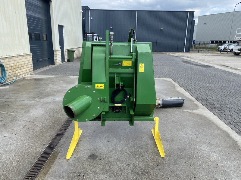 John Deere MCS 580 H, Hoogkieper, Opvangbak + afzuiging - Pļāvējs: foto 2 John Deere MCS 580 H, Hoogkieper, Opvangbak + afzuiging - Pļāvējs: foto 2