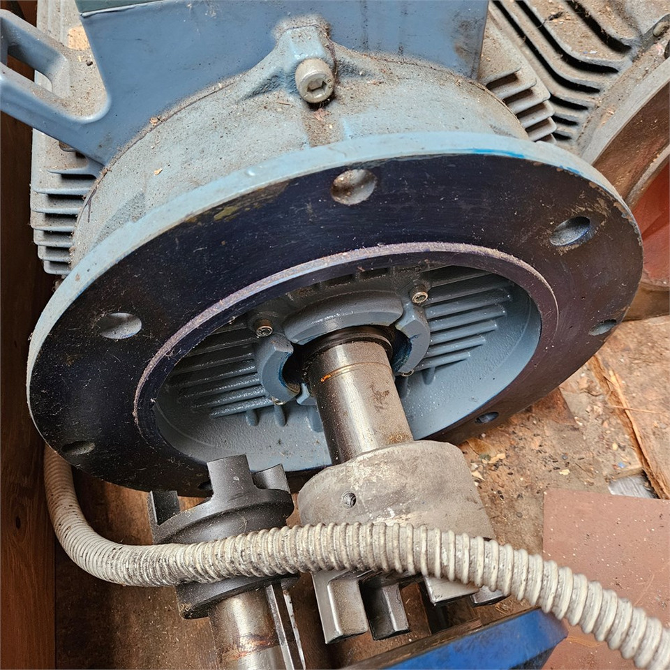 ABB MT80A19F100-2 / M3AA180MLB4 - Darbagalds: foto 5 ABB MT80A19F100-2 / M3AA180MLB4 - Darbagalds: foto 5