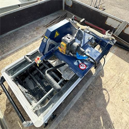 ABC Carat T-3510 - Asfalta ieklāšanas tehnika: foto 5 ABC Carat T-3510 - Asfalta ieklāšanas tehnika: foto 5