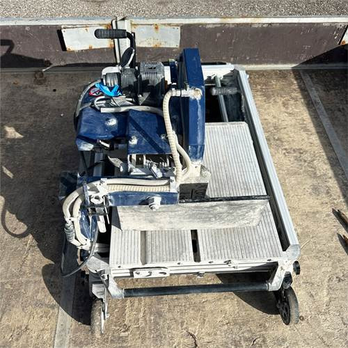 ABC Carat T-3510 - Asfalta ieklāšanas tehnika: foto 3 ABC Carat T-3510 - Asfalta ieklāšanas tehnika: foto 3