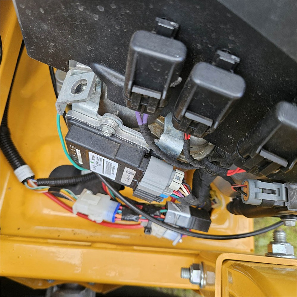 Zāles pļāvējs ABC Cub Cadet XZ8 Zero Turn: foto 16