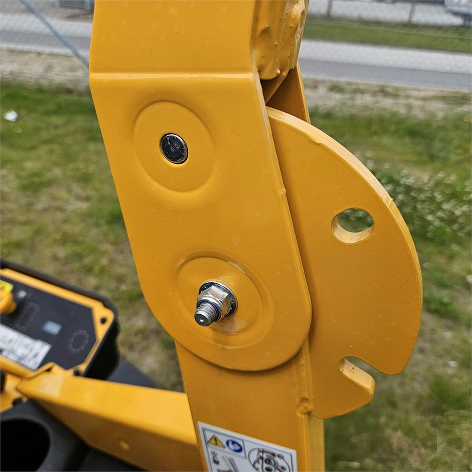 Zāles pļāvējs ABC Cub Cadet XZ8 Zero Turn: foto 19