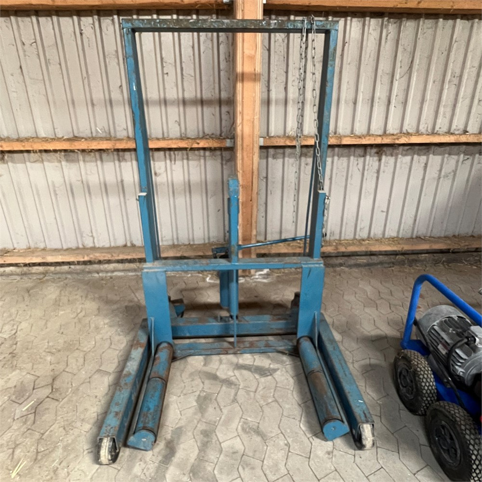 AC Hydraulic WT 1000 - Darbagalds: foto 1 AC Hydraulic WT 1000 - Darbagalds: foto 1