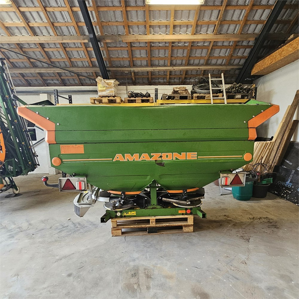 Amazone ZA-M 1500 - Mēslošanas tehnika: foto 2 Amazone ZA-M 1500 - Mēslošanas tehnika: foto 2