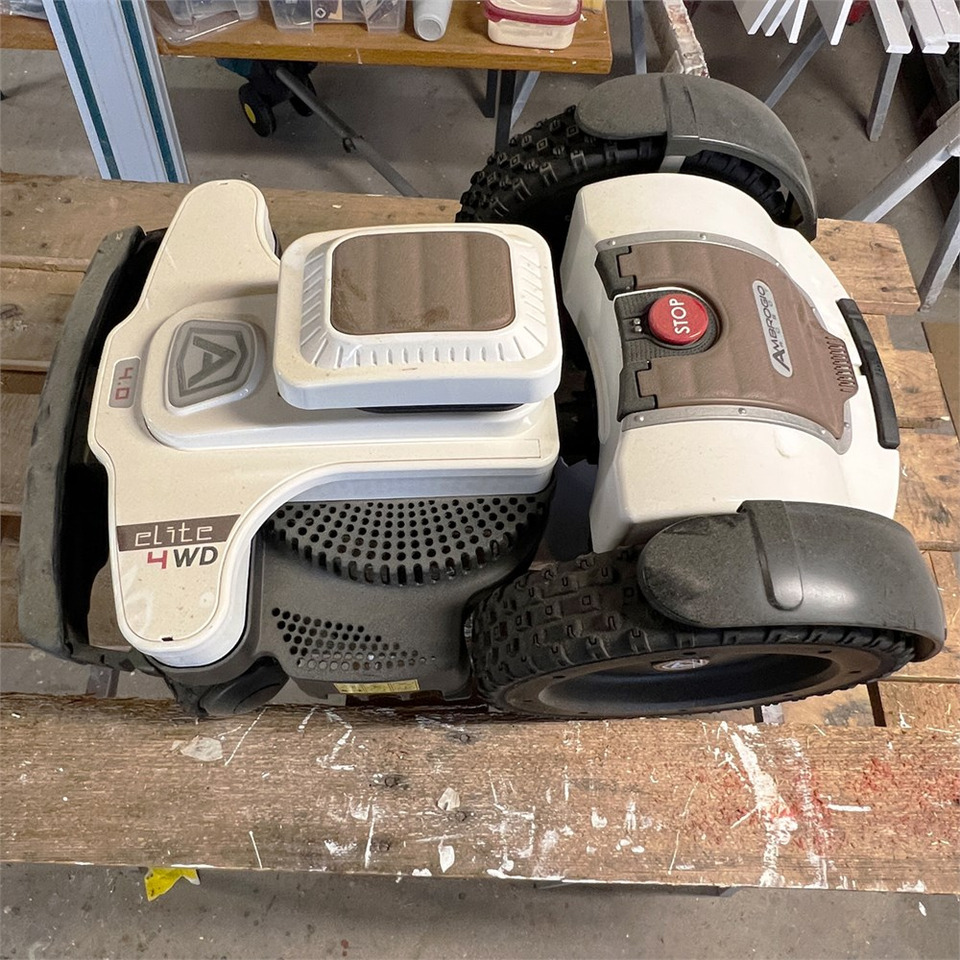 Ambrogio 4.0 Elite Premium - Zāles pļāvējs: foto 2 Ambrogio 4.0 Elite Premium - Zāles pļāvējs: foto 2