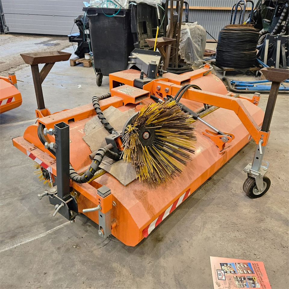 BM ZML200 - Birste: foto 1 BM ZML200 - Birste: foto 1