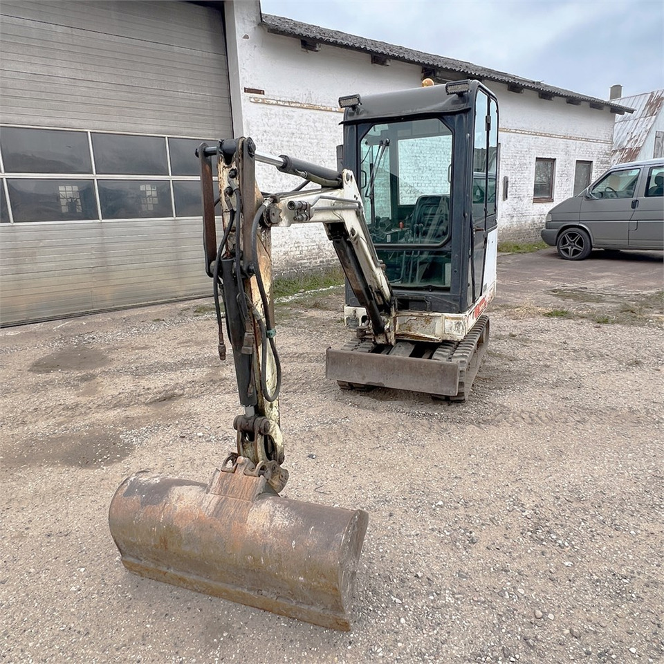 Bobcat 320 - Mini-ekskavators: foto 2 Bobcat 320 - Mini-ekskavators: foto 2