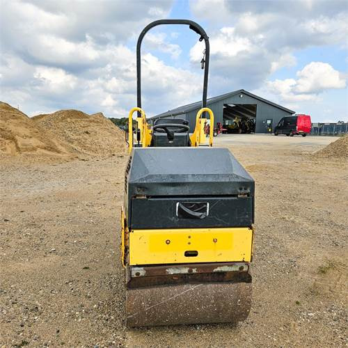 Bomag BW 80 ADH-2 - Ceļu veltnis: foto 4 Bomag BW 80 ADH-2 - Ceļu veltnis: foto 4