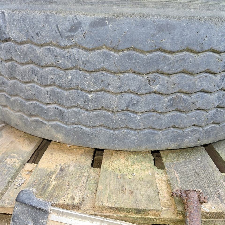 Bridgestone 4 units - Ritenis: foto 2 Bridgestone 4 units - Ritenis: foto 2