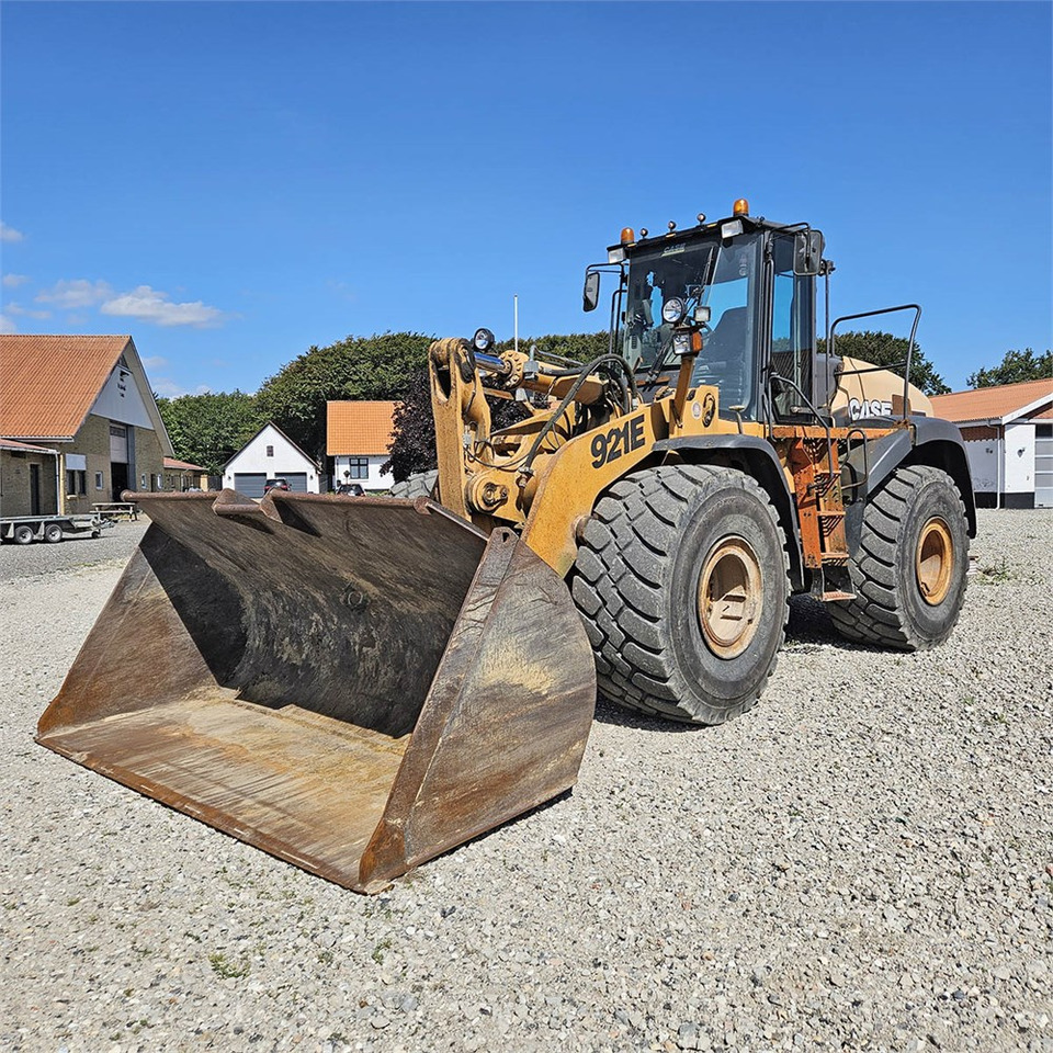 Case 921 E - Riteņu iekrāvējs: foto 3 Case 921 E - Riteņu iekrāvējs: foto 3