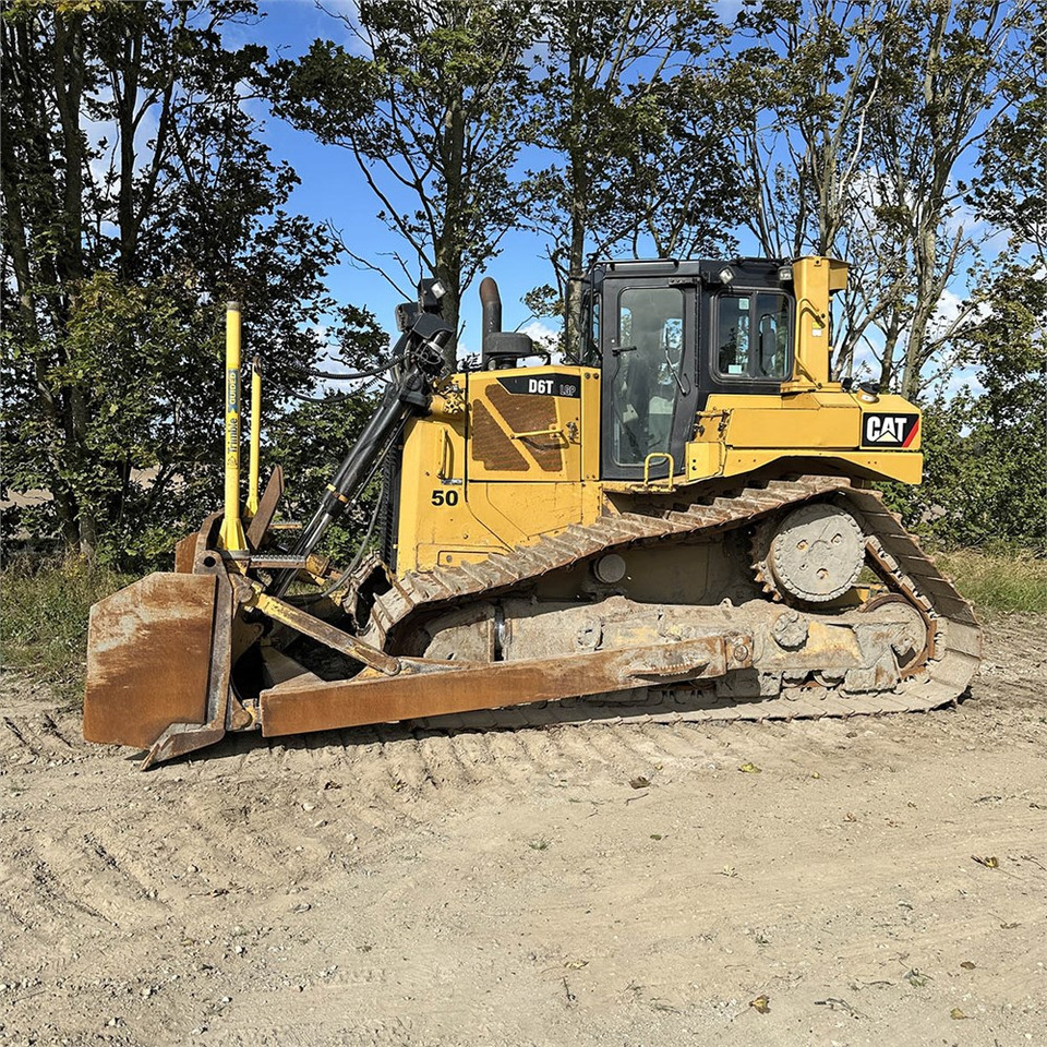 Caterpillar D6T LGP - Buldozers: foto 2 Caterpillar D6T LGP - Buldozers: foto 2