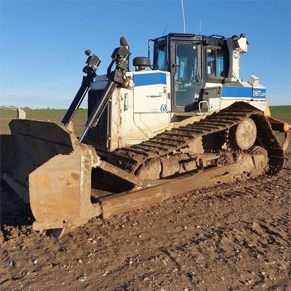 Caterpillar D6T LGP - Buldozers: foto 2 Caterpillar D6T LGP - Buldozers: foto 2
