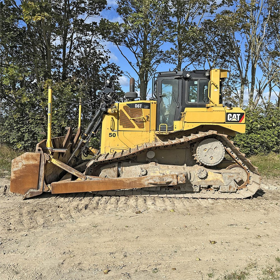 Caterpillar D6T LGP - Buldozers: foto 3 Caterpillar D6T LGP - Buldozers: foto 3