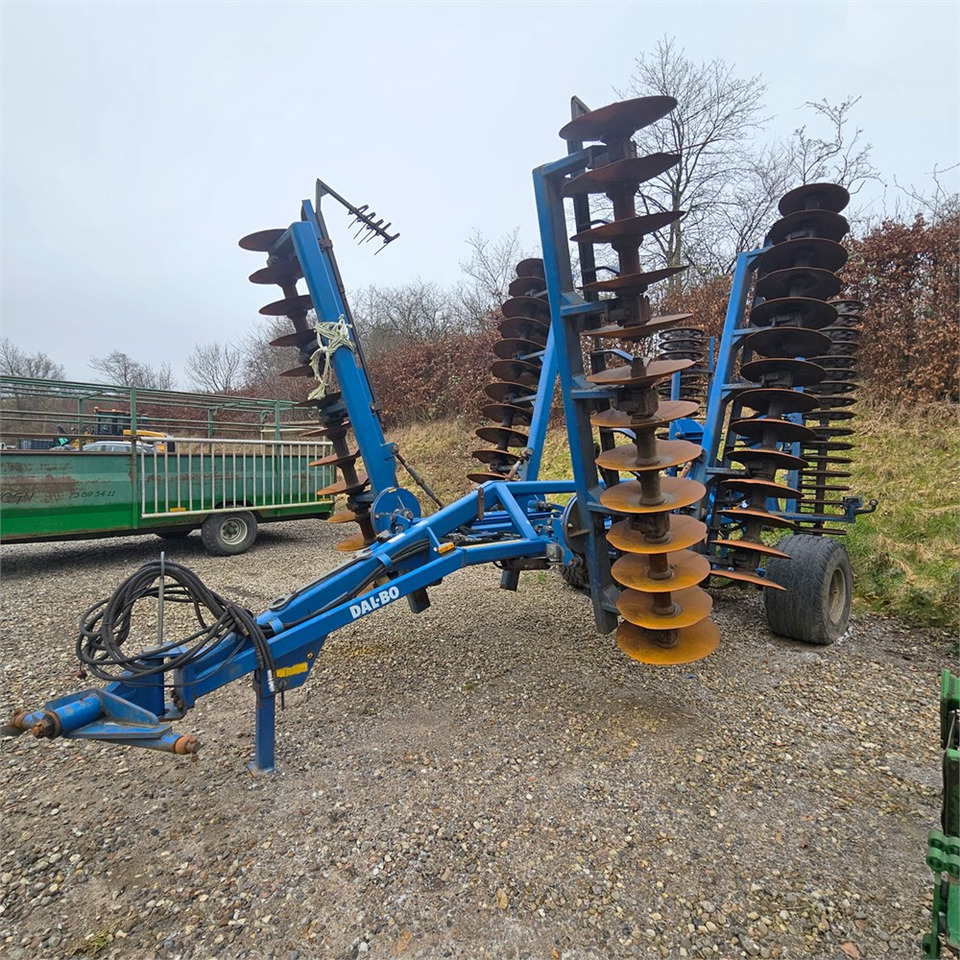 Dalbo AXR-H 600 - Disku ecēša: foto 1 Dalbo AXR-H 600 - Disku ecēša: foto 1