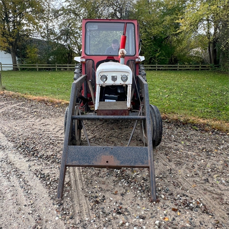 David Brown 990 - Traktors: foto 3 David Brown 990 - Traktors: foto 3