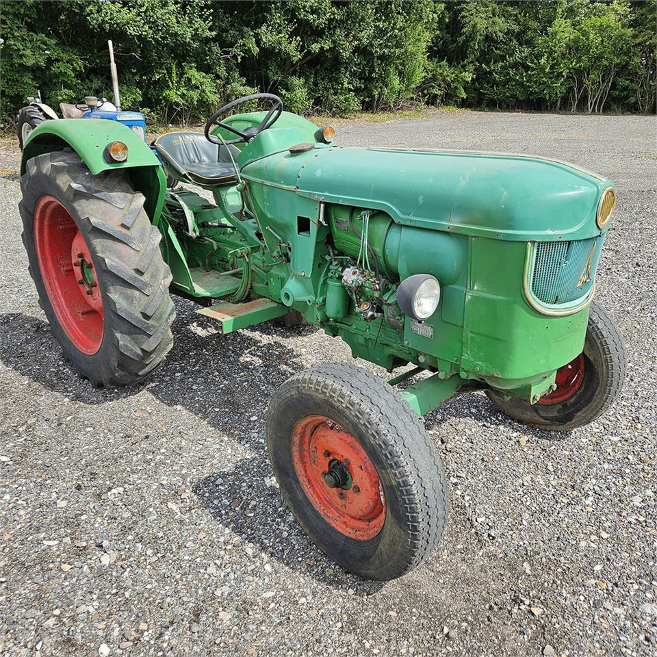 Deutz D4005 - Traktors: foto 1 Deutz D4005 - Traktors: foto 1