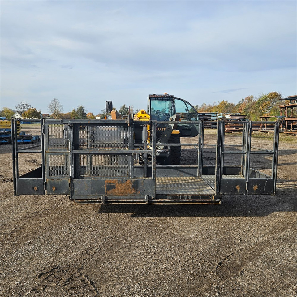 Teleskopiskais iekrāvējs Dieci 40.17 Carus 178: foto 8