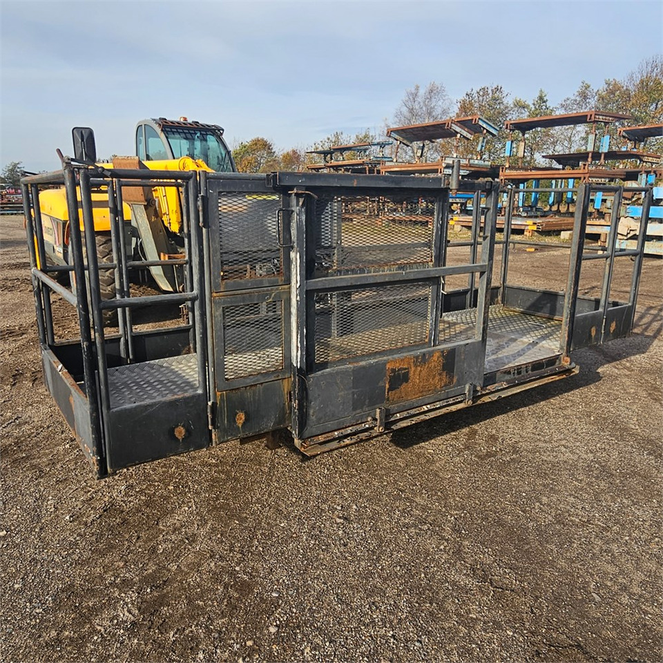 Teleskopiskais iekrāvējs Dieci 40.17 Carus 178: foto 26