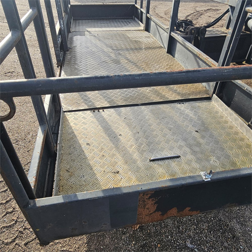 Teleskopiskais iekrāvējs Dieci 40.17 Carus 178: foto 34