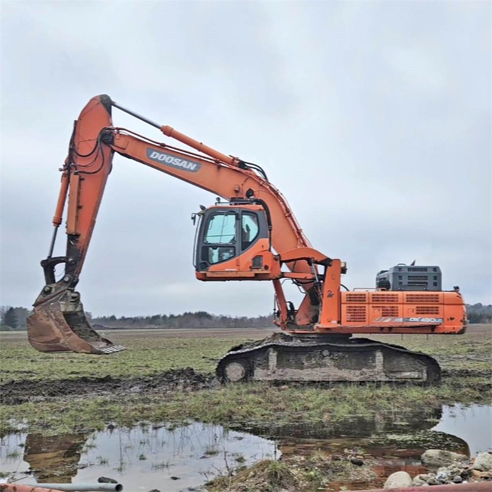 Doosan DX490 LC-3 - Kāpurķēžu ekskavators: foto 1 Doosan DX490 LC-3 - Kāpurķēžu ekskavators: foto 1