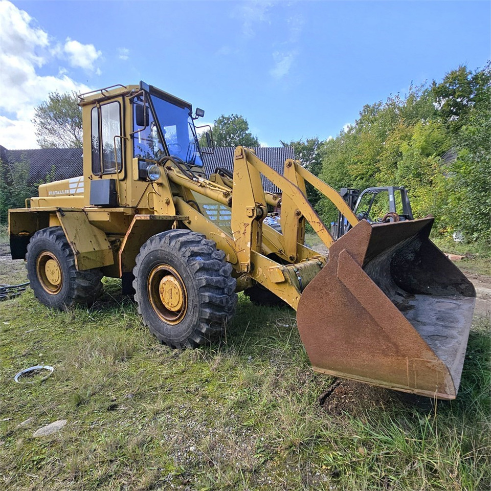 Fiat-Allis FR10 - Riteņu iekrāvējs: foto 2 Fiat-Allis FR10 - Riteņu iekrāvējs: foto 2