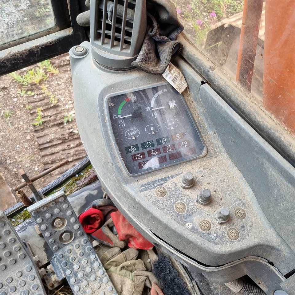Kāpurķēžu ekskavators Fiat-Hitachi EX285 LC: foto 18