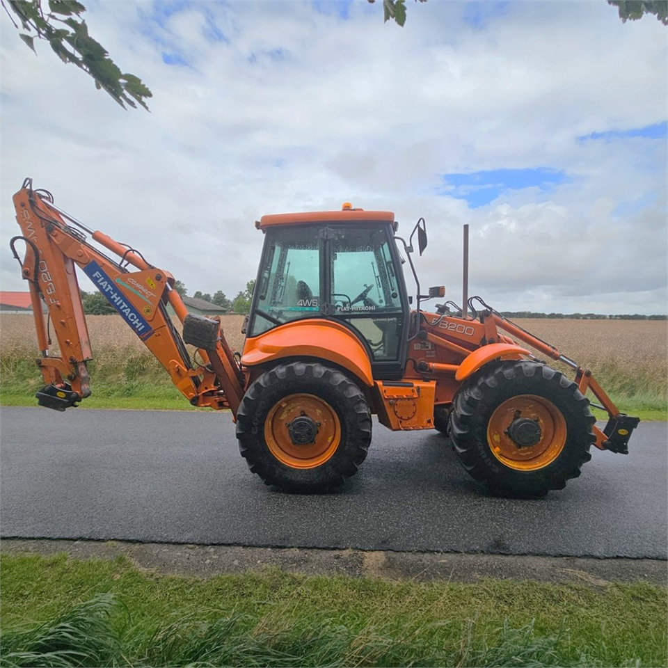 Fiat-Hitachi FB200-4PS - Ekskavators-iekrāvējs: foto 5 Fiat-Hitachi FB200-4PS - Ekskavators-iekrāvējs: foto 5