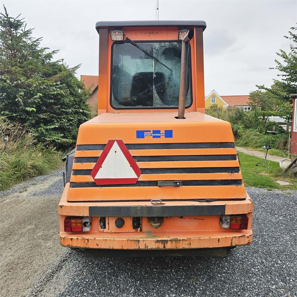 Fiat-Hitachi W80 H - Riteņu iekrāvējs: foto 4 Fiat-Hitachi W80 H - Riteņu iekrāvējs: foto 4