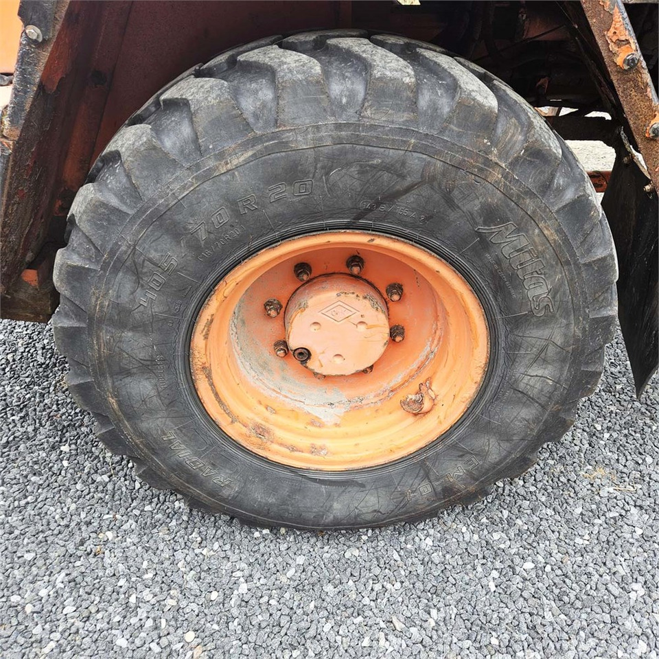 Riteņu iekrāvējs Fiat-Hitachi W80 H: foto 50 Riteņu iekrāvējs Fiat-Hitachi W80 H: foto 50