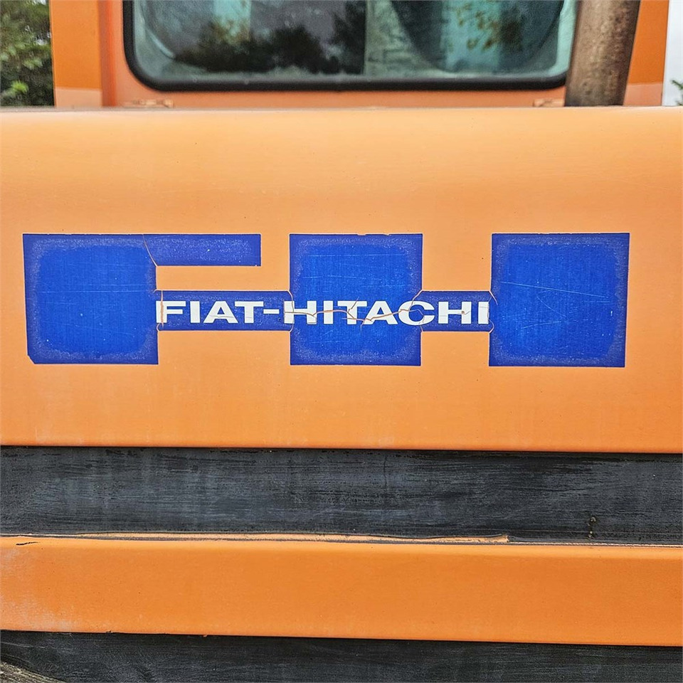 Riteņu iekrāvējs Fiat-Hitachi W80 H: foto 30 Riteņu iekrāvējs Fiat-Hitachi W80 H: foto 30